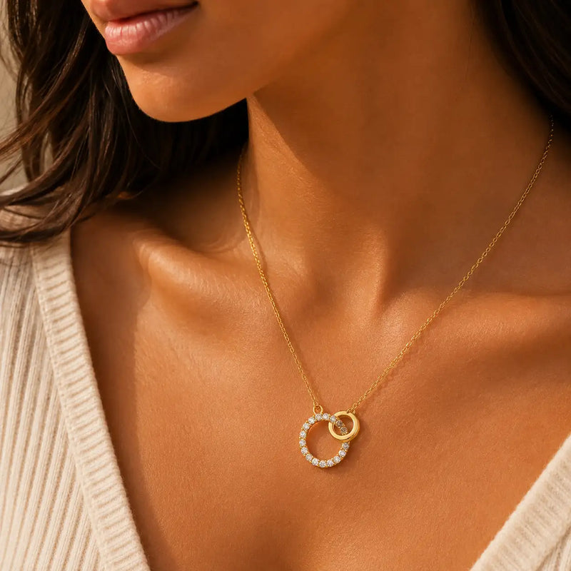 Virelle Circle Necklace