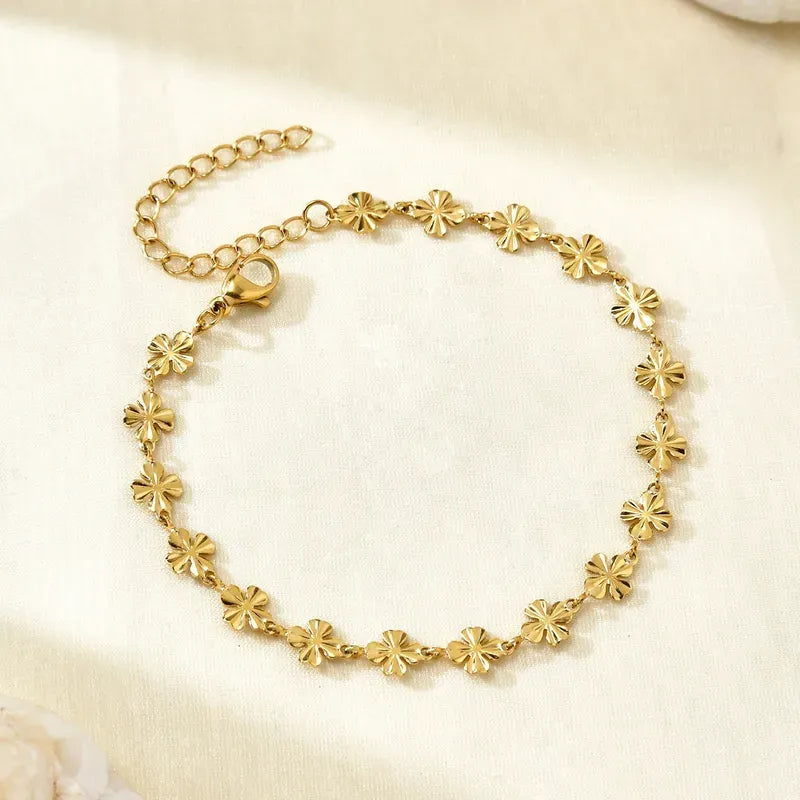 Golden Fortune Clover Bracelet