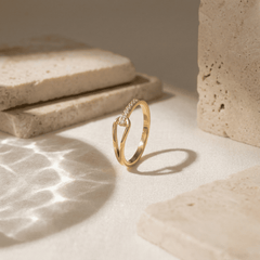 Aveline Crystal Curve Ring