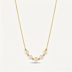 Pearlisse Arc Necklace