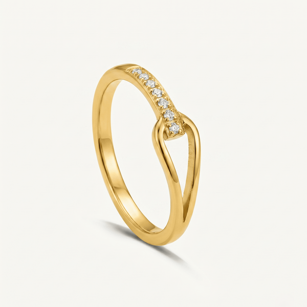 Aveline Crystal Curve Ring