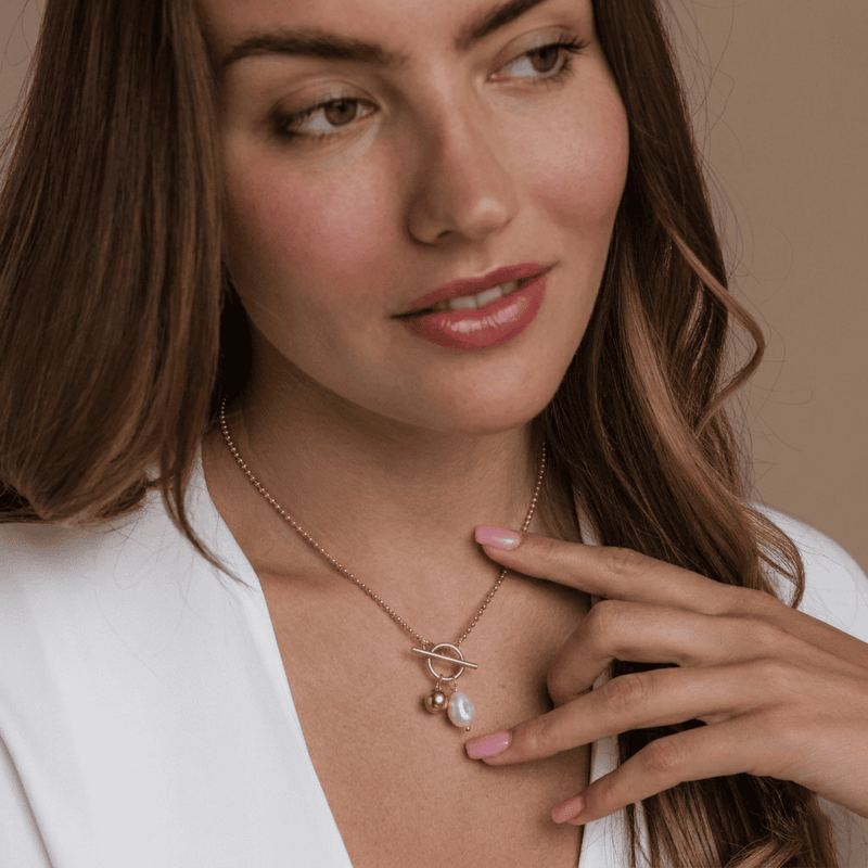 Perlisse Drop Pendant Necklace