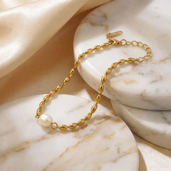 Golden Pearl Street Luxe Jewelry Set