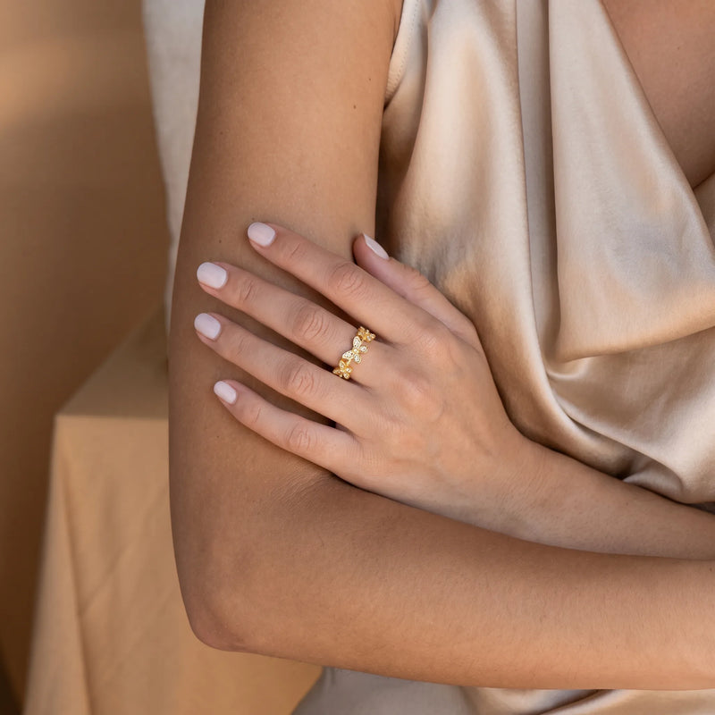 Sparkling Floral Vine Ring, product photo 1