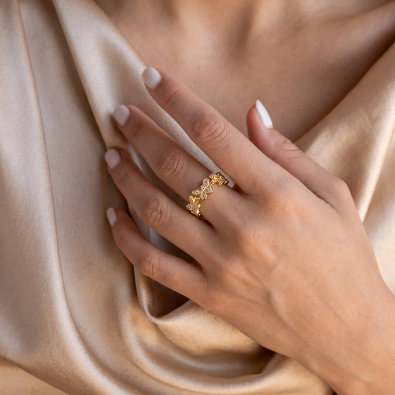 Sparkling Floral Vine Ring, product photo 2