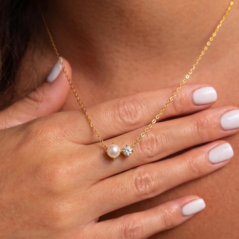Elara Pearl & Crystal Necklace