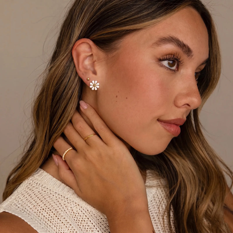 Bloom Charm 18k Stud Earrings
