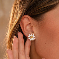 Bloom Charm 18k Stud Earrings