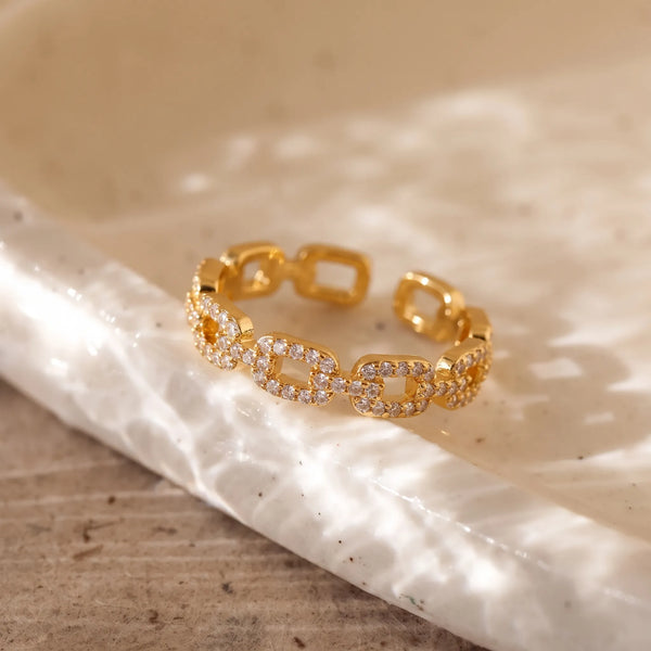 Luxe Link Adjustable Ring
