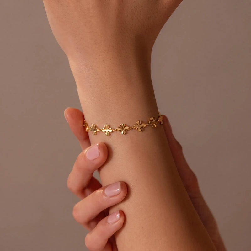 Golden Fortune Clover Bracelet
