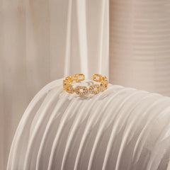 Luxe Link Adjustable Ring
