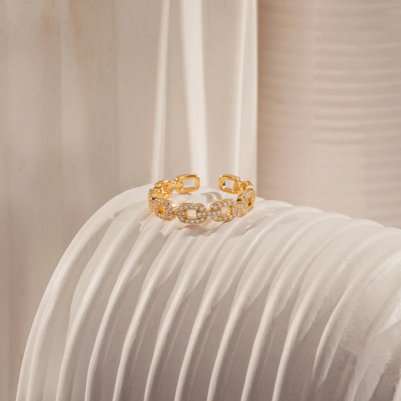 Luxe Link Adjustable Ring