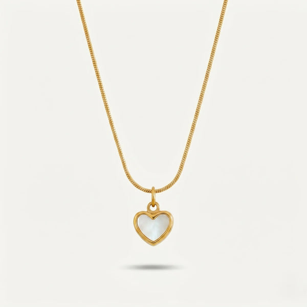 Luna Heart Shell 18k Necklace