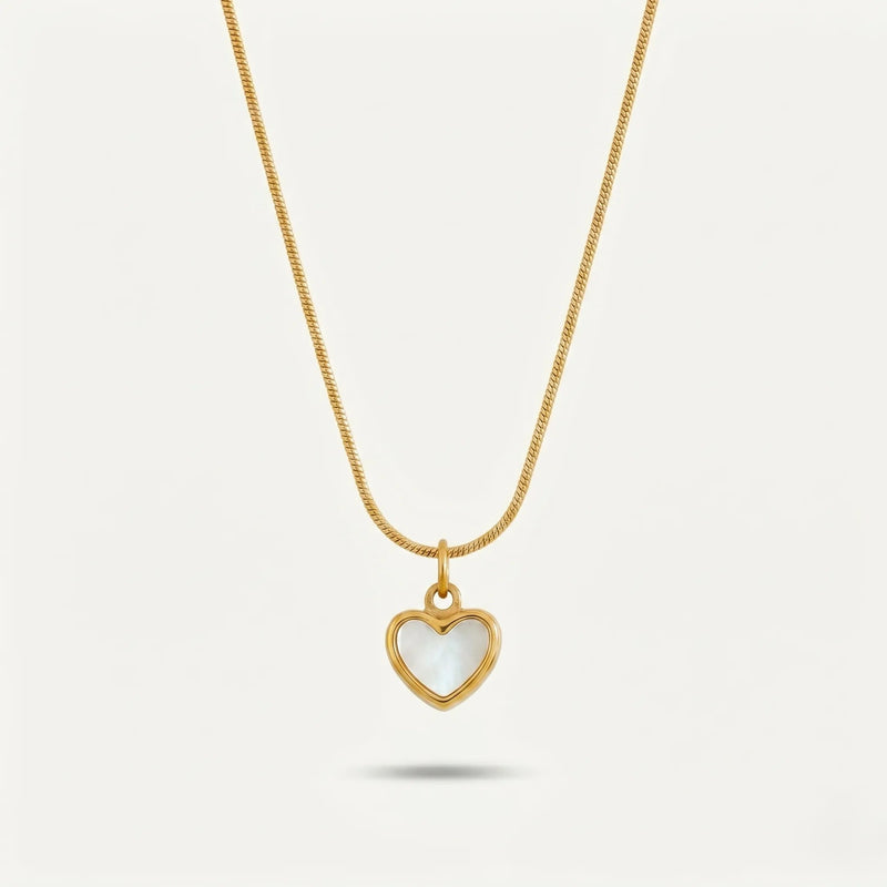 Luna Heart Shell 18k Necklace